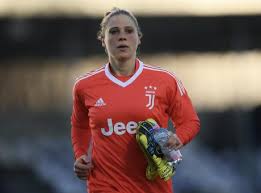 Laura giuliani è il portiere della nazionale di calcio femminile dell'italia dal 2013. Juve Women Giuliani Lo Studio Aiuta In Campo E Fuori Il Portiere Altri Campionati Italia Calciomercato Com
