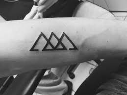 Maybe you would like to learn more about one of these? Triangle A Remainer To Keep Your Body Mind And Soul Balanced And One Be You Be Centered Be Conf Tatuaje De Triangulo Tattoos Triangulos Tatuaje Triangulo