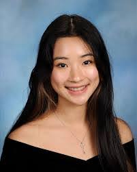 Ariana Persaud's Instagram, Twitter & Facebook