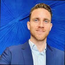 Edgar Petrelli's Instagram, Twitter & Facebook