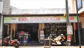Check spelling or type a new query. Pusat Grosir Jas Hujan Terbesar Di Kudus Toko Sudarno Mampu Jual Ribuan Setiap Hari Beta News