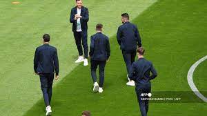 .(1) republik irlandia (12) republik korea (9) reunion (1) rr china (6) rumania (10) rusia (15) rwanda (1) samoa (1) san marino (3) são tomé e príncipe (1) selandia baru (7) senegal (1) serbia (7) serbia dan montenegro (6) sierra leone (1) singapura (5) siprus (11) skotlandia (34) slovakia. Xpm59cwgjmok7m