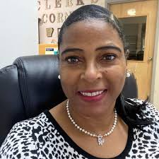 Please help my wish my dear friend Samantha Roberts a HAPPY BIRTHDAY!! 🎉  Head to her page and show her some love 💕 She's just as funny as she is  sweet, smart,