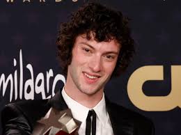 Anthony Bourdain Biopic In The Works With Actor Dominic Sessa