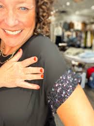 Party people 🎉 Here's your sign to shop Mainstream Boutique Cincinnati  today for your Holiday looks!!! A little sparkle, a little elevated coated  denim, and a lot of style!!! 🥳