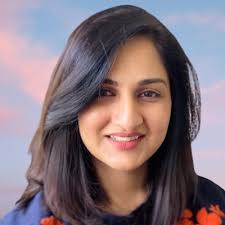 Fizzah Bajwa (@FizzahBajwa)