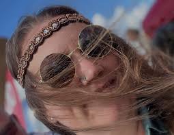 The first ever installment of The Langstone Sessions! Songs Inspired by  Travel “Atlas” by DiElle Join us for an unforgettable evening with local  Hampshire singer-songwriter DiElle, following the release of her stunning