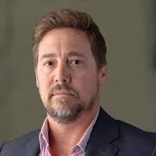 Doug Roland Headshot