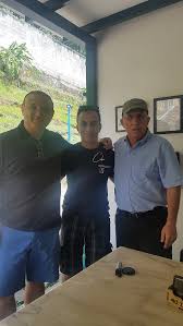 Por la captura de dairo úsuga, alias otoniel, jefe de la bacrim clan úsuga, el gobierno ofrece una recompensa de más de un millón de dólares. Roberto Escobar Wikipedia