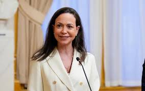 María Corina Machado visitó el Parlamento noruego y agradeció a quienes  «arriesgaron sus vidas» para que pudiera llegar a Oslo. - NotiAhora