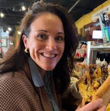 Travis Rayburn's Instagram, Twitter & Facebook