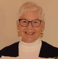 Eileen Beyer's Instagram, Twitter & Facebook