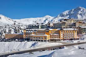 Mit einer kompletten küche mit einer mikrowelle, einem wasserkocher und einem kühlschrank vor ort liegt die unterkunft 20 gehminuten vom zentrum von obertauern entfernt. Hotel Steiner 4 Stern Superior Obertauern Home Facebook