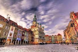 Πραγματοποίησε την εγγραφή σου online και κέρδισε εγγυημένα χαμηλές τιμές. Poznan Polwnia Enas Oikonomikos Proorismos Gia Psk Travelsecrets Gr