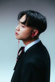 Everything is… BLUE!? 😱 @_ethanlow and I opening for @geminiccasa at  @theaxisclub See you March 16th, link in bio for tix 💙💙