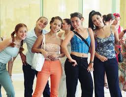 A 17 años de su participación en 'amigas y rivales', recordamos como se veía la actriz y conductora de televisión, adamari lopez. La Emotiva Historia De Adamari Lopez Logro Superar El Engano De Luis Fonsi El Cancer Y Las Burlas De Su Sobrepeso Va A Gustarme