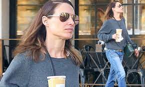 Harvey Weinstein accuser actress Claire Forlani out in LA | Daily Mail  Online