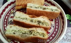 Placinta invartita cu urda, branza de oi si marar. Placinta Cu Branza Marar Si Ceapa Baking Wiz