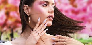 Artistic Nail Design Home Page Gel nail is one of most popular beauty essentials among japanese girls, and there are numerous nail art designs available at nail salons in japan.