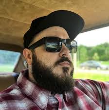 Justin Umholtz's Instagram, Twitter & Facebook