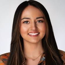 Tara Feeley's Instagram, Twitter & Facebook