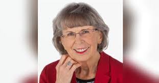 Eileen Beasley's Instagram, Twitter & Facebook