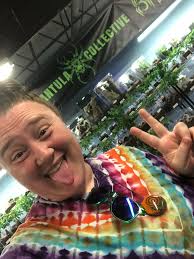 It's almost time…💚🕷️see ya soon!✌🏻  https://facebook.com/events/s/spider-fest-2024-tarantula-col/515736437547338/