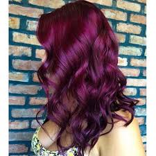 La transition du rouge à l'ombre est parfois contrastées, mais très subtil. Cheveux Framboise La Couleur Qui Cartonne En 2016 Trend Zone