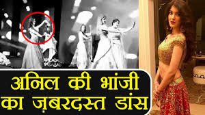 Sonam Kapoor S Cousin Shanaya Kapoor S Dance In Mohit Marwah S Wedding Watch Video Filmibeat Youtube At a time when the kapoors are literally ruling the game in bollywood, we have another new kapoor kid on the. sonam kapoor s cousin shanaya kapoor s dance in mohit marwah s wedding watch video filmibeat