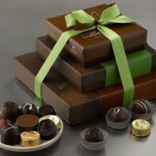 Pin By Sonia Dz On Chocolat Holiday Chocolate Chocolate Gifts Gift Towers