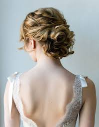 En effet, et pour vous coiffer, rien de plus simple. Coiffure Mariee Naturelle Les Plus Jolies Coiffures De Mariee Pour S Inspirer Elle