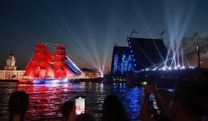 В Петербурге запретят продажу алкоголя с 27 по 29 июня