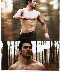 Derek Derek Hale Photo 23274118 Fanpop But he has really good abs! fanpop