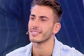 Pierpaolo pretelli al grande fratello vip 2020 piange e frigna pe rla sua bella compagna: Pierpaolo Pretelli Perche E Famoso Cosa Faceva Prima Del Gfvip