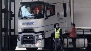 Instructaj de muncă oferit de companie. Un Controlor De Trafic De La Calafat Dat Afara Pentru Ca Ar Fi Luat Mita Reangajat De Instanta Viciul De Procedura Prin Care Si A Recapatat Locul De Munca Mobile