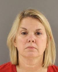 Rhonda Mcgill's Instagram, Twitter & Facebook