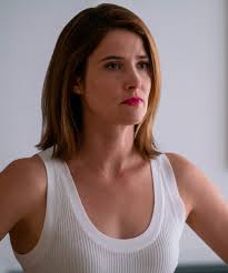 Lisa Is The Villain Of Friends From College Season 2