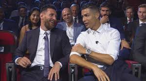 Фрески криштиану роналду и лионеля месси в казани. Shok Shikarnaya Rech Ronaldu O Messi Luchshie V Istorii Futbola Youtube