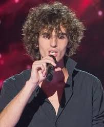 Très heureux aujourd'hui d'être le papa de léonard, 8 ans, julien clerc décrivait à télé poche en novembre dernier son rôle de père, qu'il prend très à cœur. Leonard Ducry Wiki The Voice Fandom