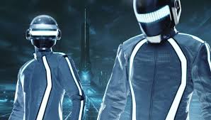 Die charmanten popfanatiker von daft punk treten weiter behelmt auf und haben ein großes neues werk geschaffen: Daft Punk Die Mensch Maschine Daft Punky Thrash Xuxos De