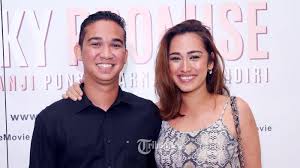 Visit the locations page to see the hours of your closest store. Rumah Tangga Alexandra Gottardo Kandas Ini Perjalanan Asmaranya Sebelum Akhirnya Bercerai Tribunnews Com Mobile