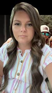 Amber Poteet's Instagram, Twitter & Facebook