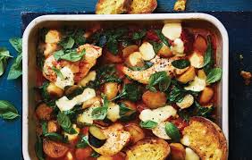 Chicken Spinach And Potato Bake Healthy Food Guide Recipe Healthy Food Guide Healthy Recipes Healthy Baking