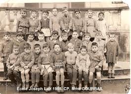 Devenez membre pour déposer vos avis, participer au forum et recevoir gratuitement des guides petit futé ! Photo De Classe Cp 1958 Mme Gourbail De 1958 Ecole Joseph Lair Saint Jean D Angely Copains D Avant