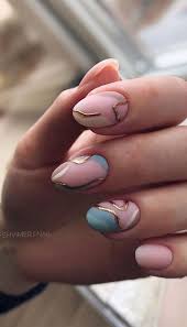 If you do like (imagine a teal and coral prom dress) diamond earrings, and white pumps with sally hanson's snow globe glitter nail polosh, it'll. 48 Most Beautiful Nail Designs To Inspire You Ombre Coral And Glitter