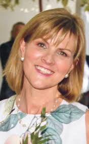 Sandra Dillingham's Instagram, Twitter & Facebook