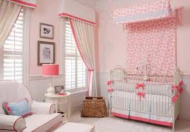 Pour vous éviter des heures de recherche. Deco Chambre Bebe Le Voilage Et Le Ciel De Lit Magiques Design Feria