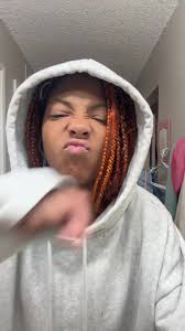 weezie14_ (@weezie14_)