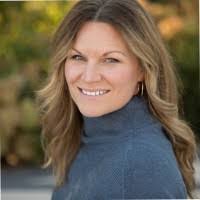 Rebecca Liggett's Instagram, Twitter & Facebook