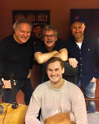 Magnus abelvik rød tas om hand av medicinsk personal. Facebook